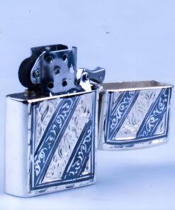серебряная зажигалка zippo