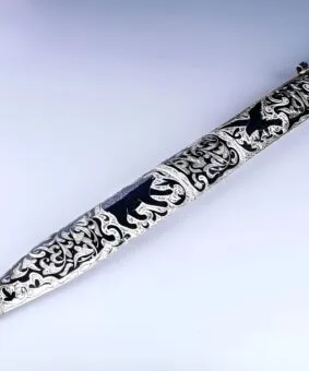 серебряный меч