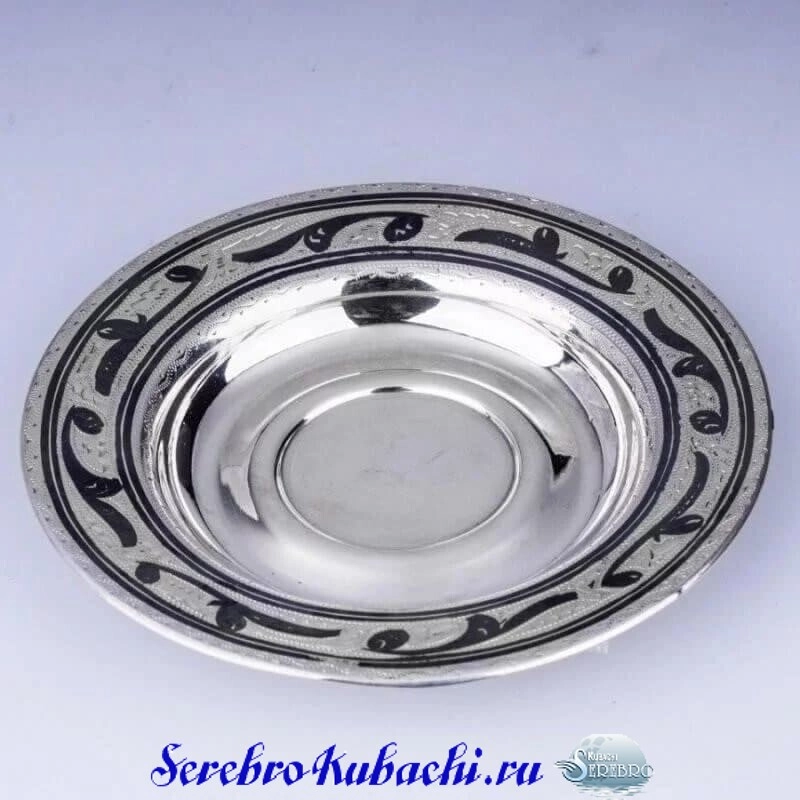 серебряное блюдце