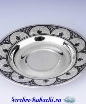 серебряное блюдце