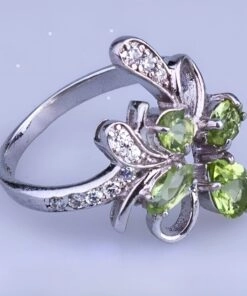 серебряное кольцо с хризолитом