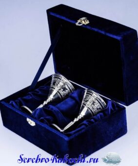 набор серебряных бокалов для мартини