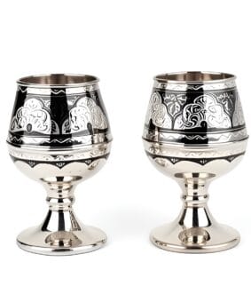 Серебряные бокалы для вина