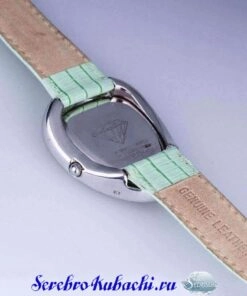 серебряные часы с бриллиантами