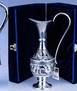 Серебряные кувшины