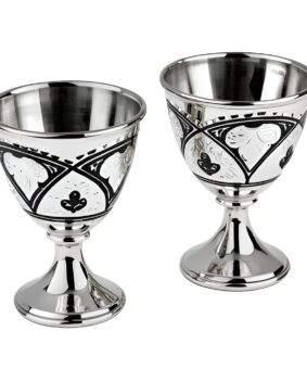 Серебряные рюмки и стопки