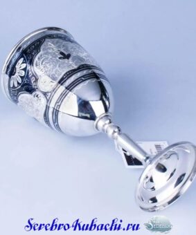 серебряный бокал кубок