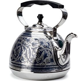 серебряный чайник для кипятка