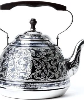 серебряный чайник для кипятка