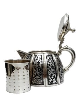 Серебряный чайник кубачи 9 Серебряный чайник кубачи 3