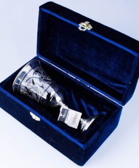 серебряный фужер