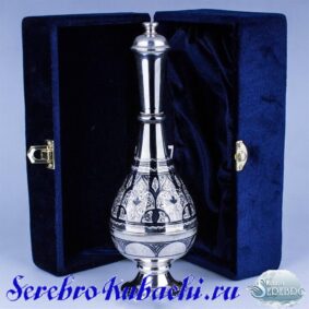 серебряный графин