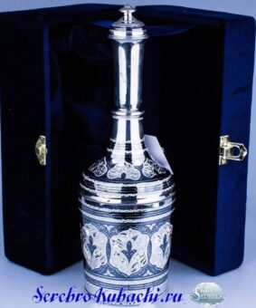 серебряный графин бутылка