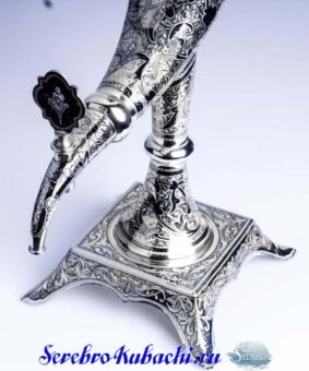 серебряный графин рог