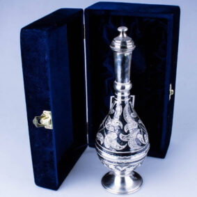 серебряный графин с футляром