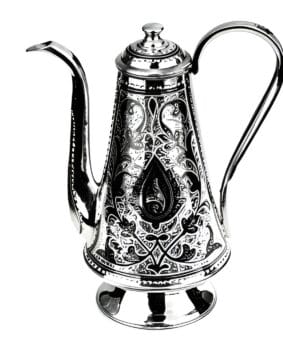 Серебряный кофейник