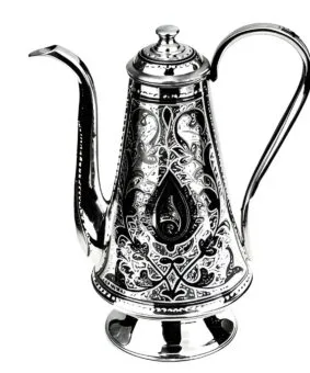 Серебряный кофейник