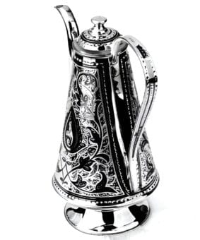 Серебряный кофейник