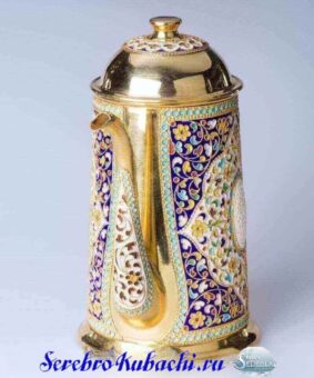 серебряный кофейник