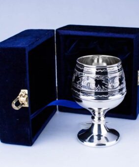серебряный коньячный бокал в футляре