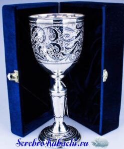 большой серебряный кубок
