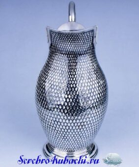 серебряный кувшин чешуя