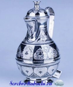 серебряный кувшинчик