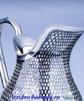 серебряный кувшин чешуя