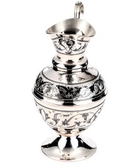серебряный кувшин амфора