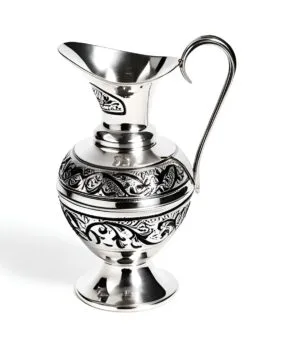 серебряный кувшин амфора