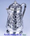 большой серебряный кофейник