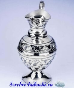 серебряный кувшин амфора
