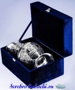 серебряный кувшин амфора