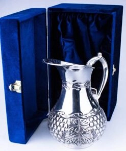 серебряный кувшин лоза