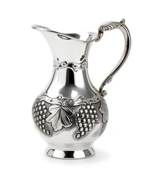 серебряный кувшин виноградная лоза