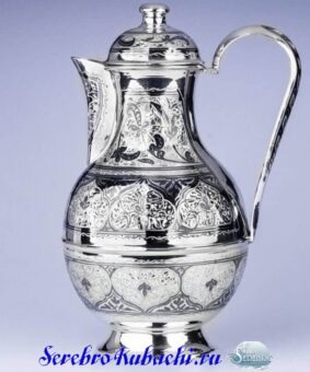 серебряный кувшинчик