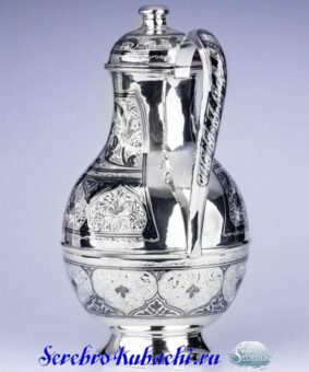 серебряный кувшинчик