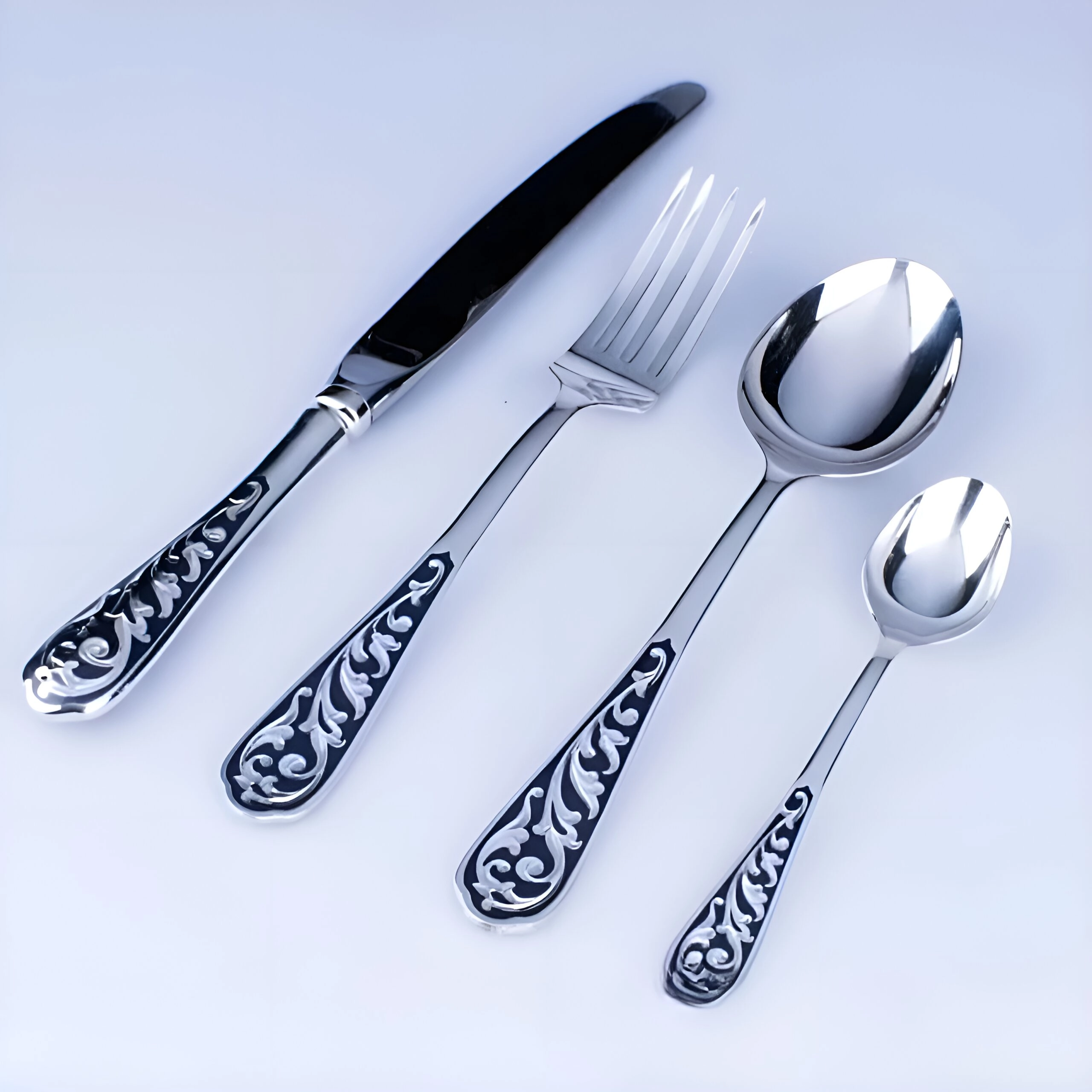 набор серебряных приборов