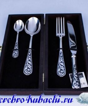 набор серебряных приборов