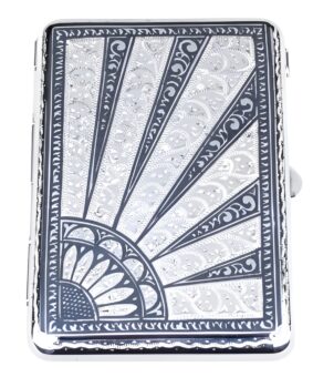 Серебряный портсигар лучи