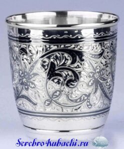 серебряный стакан