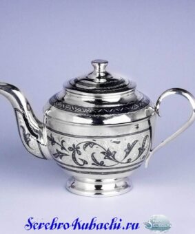 серебряный заварочный чайник