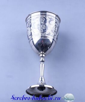 серебряный бокал с монограммой