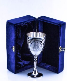 бокал из серебра с монограммой