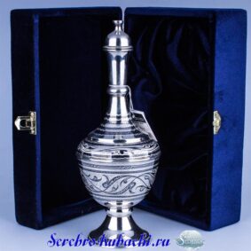 серебряный графин для воды