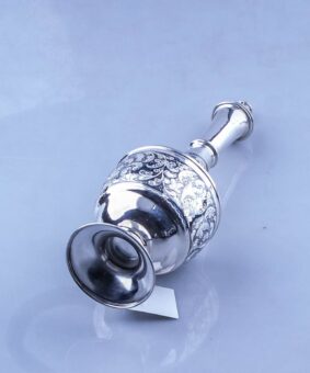 серебряный графин