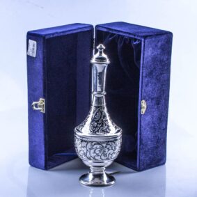 серебряный графин