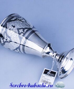 серебряный пивной бокал