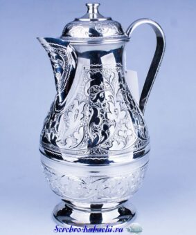 серебряный кувшин для воды