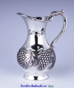 серебряный кувшин виноградная лоза